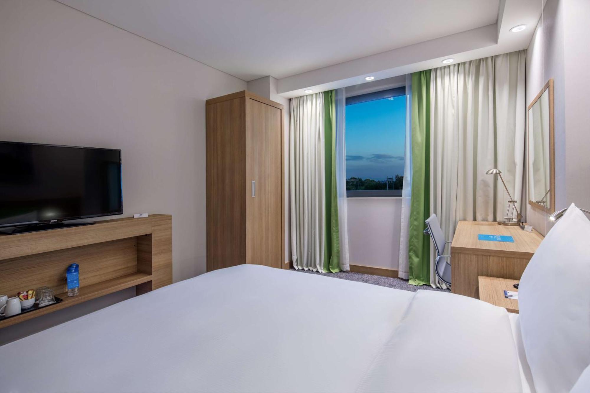 Hampton By Hilton Istanbul Zeytinburnu Hotel Buitenkant foto